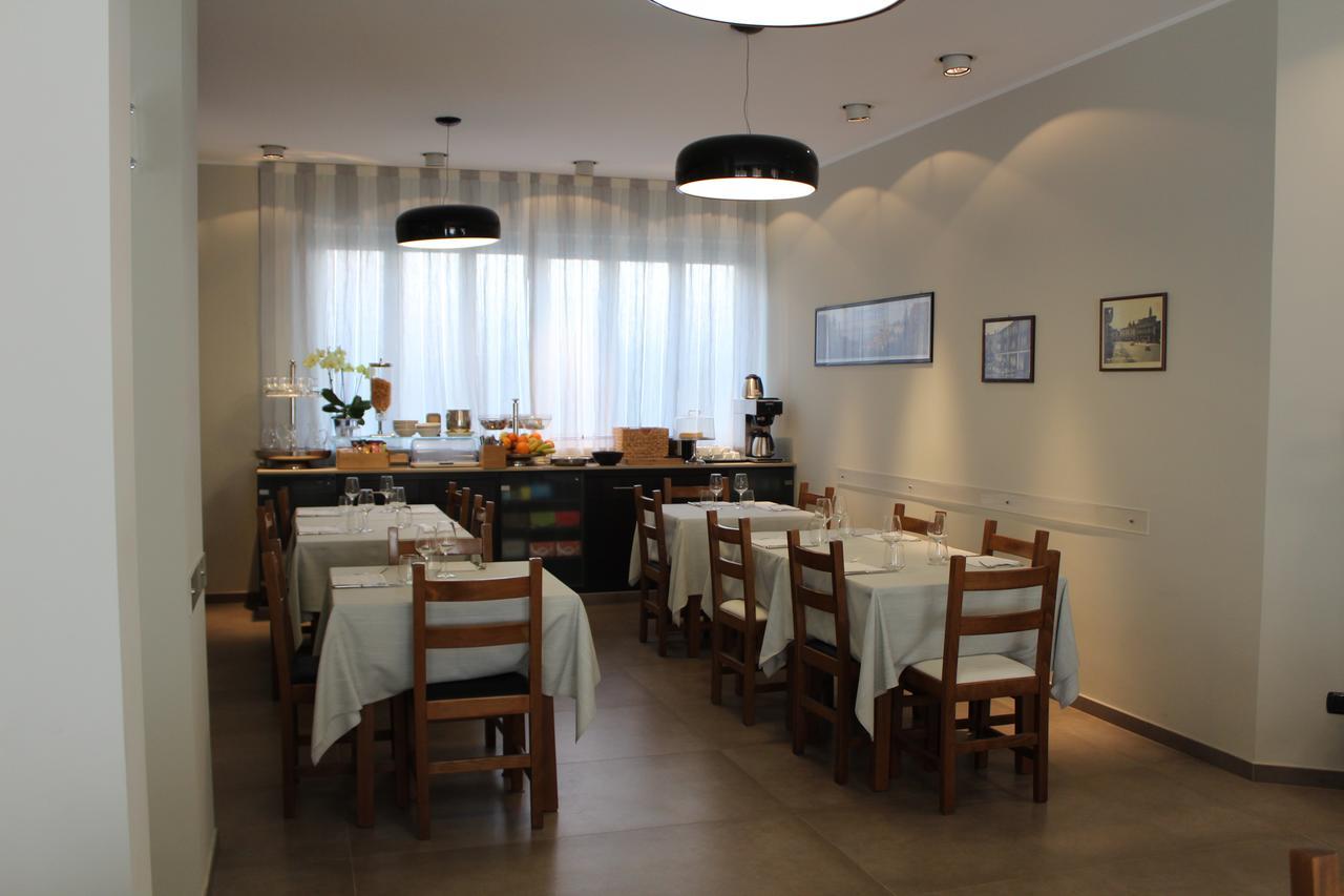 Hotel Il Grappolo D'Oro Monforte dʼAlba Esterno foto